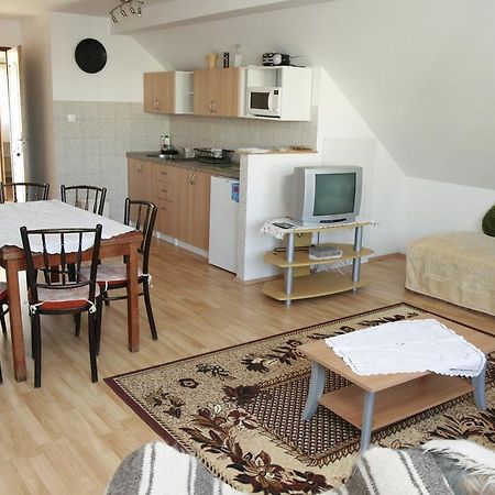 Apartment Kata Štúrovo Exterior foto